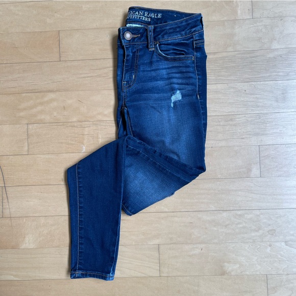 American Eagle Jeans - Jegging - Size 2 - Picture 4 of 6